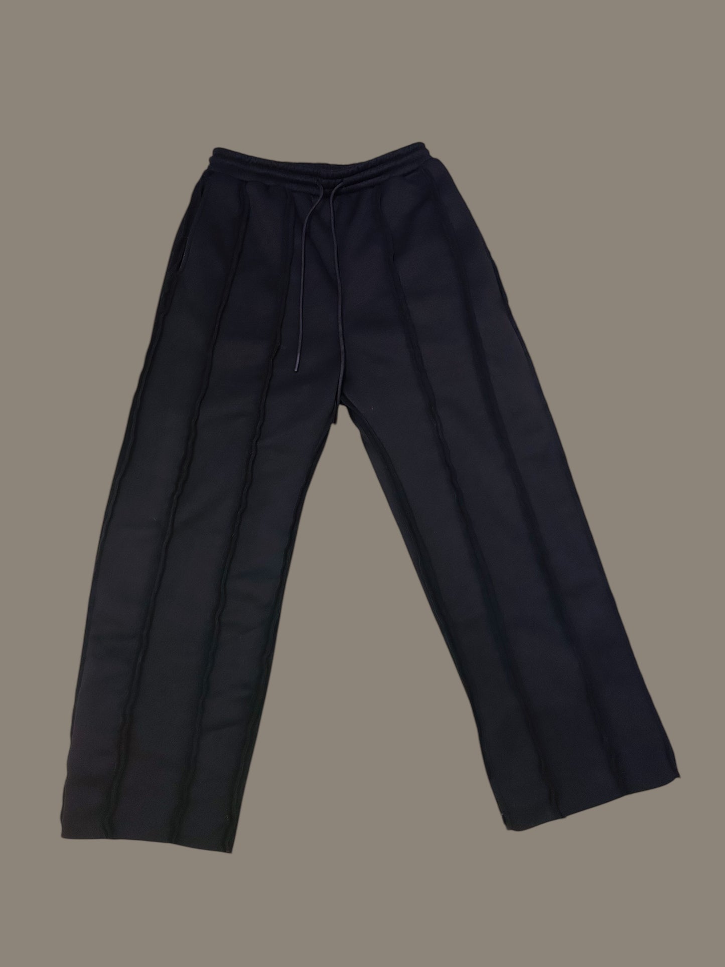 Black-wide legged-joggers